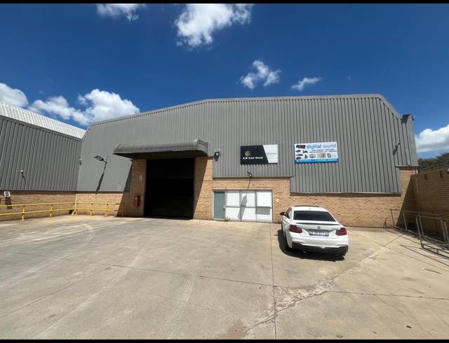 1,228M² WAREHOUSE TO LET IN RANDJESPARK